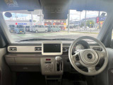 インパネ全体!!視界も良好で運転し易い♪小回りが利くから、運転が苦手でも狭い路地や駐車場でも運転しやすいですよ◎