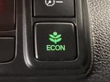 ★ECONスイッチ★ エコドライブを加速しよう!スイッチをONにすると、運転の仕方によるロスを抑え込み燃費をよくするようクルマが頑張ります(*^ー^*)燃費向上にチャレンジ♪