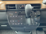 タッチパネル式オートエアコン ☆CVT無段変速機 変則ショックが少なく低燃費