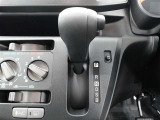 保険の加入・ローンの手続き・定期点検・定期メンテナンス・鈑金修理などお車に関すること全てに対応しております。