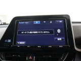 Bluetoothでのハンズフリー通話はもちろん、オーディオプレーヤー接続にももちろん対応しています。お手持ちのスマートフォンの音楽を車内でお楽しみいただけます。