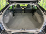 後席を格納すると、これだけの広さが!シーンに合わせたシートアレンジで、大きな荷物も積むことが出来ます♪
