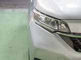 LEDヘッドライトは、点灯の瞬間から光量を発揮し、突然暗くなるトンネルなどでの安定感を高めます。