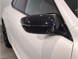 【BMWミラー】視認性の高いスタイリッシュなミラー。自動防眩機能も付いており夜間のドライビングをサポートします。