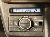 車内空調は&rdquo;AUTOエアコン&rdquo;にお任せ。運転に集中出来ますよ!