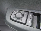 駐車時や狭い道でのすれ違い時に気を使うミラー。電動格納式ドアミラーはそんな時に便利です。
