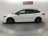 トヨタ自慢の&ldquo;まるまるクリン&rdquo;を施工済!ボディーはもちろん、タイヤ・ホイールまで、ピッカピカ☆♪比べてください、自信があります!)