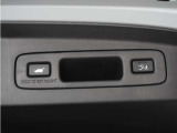 ◆予約クローズ機能付きパワーテールゲート◆キーや運転席のボタン、ハンズフリー機能など多彩なアクセスで自動開閉できます。