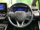 インテリアに合わせたデザインのステアリングは、運転される方のことも考え、運転しやすい形状、大きさです。是非一度、実際に触ってお確かめください。