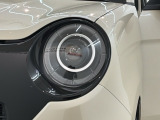 LEDヘッドライトは、点灯の瞬間から最大光量を発揮し、突然暗くなるトンネルなどでの安定感を高めます。