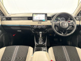 いつでも気持ちよく運転できて、使い勝手のいい収納や体をケアするシート、細部にまでこだわったインテリア♪