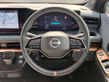 ハンドルの右側にはプロパイロットのスイッチがあり、左側にはステアリングスイッチとマルチディスプレイ操作スイッチがあります。