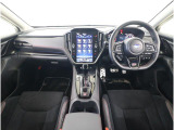 視界良好で運転しやすいコックピットです。シンプルで操作性の良いインパネ回りにデザインされ、SUBARUは安全性能に徹底的にまでこだわった視界設計を行っています。