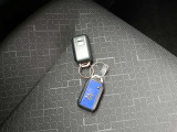 スマートキー2個あります。