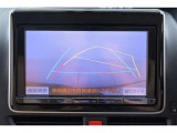 バックガイドモニターで、後方を確認しながら安心して駐車することができます。運転初心者も熟練者も必須の機能ですよ!