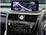 メモリーナビ フルセグTV エアコンは運転席と助手席で個別に温度や風量を調整でき、運転席も助手席も快適に過ごすことができます。