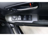 運転席ドアスイッチ回りの画像です。