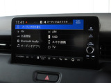 ナビゲーションはホンダコネクトディスプレイを装着しております。AM、FM、Bluetooth、フルセグTVがご使用いただけます。初めて訪れた場所でも道に迷わず安心ですね!