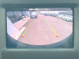 ●ガイドライン付きバックカメラ:不安な駐車もこれで安心!ガイドライン付きなので狭い箇所での駐車もラクラクです!