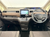 いつでも気持ちよく運転できて、使い勝手のいい収納や体をケアするシート、細部にまでこだわったインテリア♪