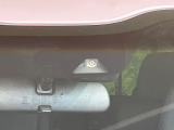【ホンダセンシング】走行中に前方の車両等を認識し、衝突しそうな時は警報とブレーキで衝突回避と被害軽減をアシスト。より安全にドライブをお楽しみいただけます。