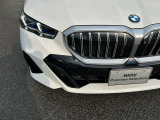 点検整備時に交換が必要な項目(BMW認定指定交換指定部品など)に関しましては、すべて新品の純正部品を使用させて頂きます。※点検項目にはBMWコンピューター診断も含まれます。