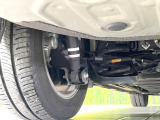 お車を安心してお乗りいただく為には、足回りの定期点検が欠かせません。サービスサポート(有償保証)では無料点検もご提供しており、安心のカーライフをお過ごしいただけるサポート体制が整っています。