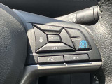 プロパイロットを装備☆アクセル、ブレーキをコントロー ルして前のクルマとの車間距離を保つ手助けをします。 白線を検知し、ハンドルをコントロールして直線道路、カーブにおいても運転支援してくれます!!