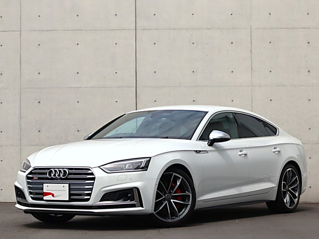 S5スポーツバック3.0 4WD