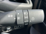 暗くなると自動でライトを点灯してくれるオートライトシステム☆