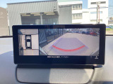 360度ビューモニター 4つのカメラで前後左右、俯瞰映像を表示、ドライバーからは見えない領域の危険認知をサポートするシステム搭載!