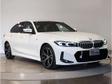 BMWのダイナミック且つエモーショナルなスタイルを印象付けるキャラクターライン(プレスライン)眺めているだけで溜め息の出る美しさです☆