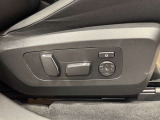 【電動シート(メモリー機能付き)】ドライバーのシートポジションを記憶させることが出来ます。お二人で交代しながら長距離を運転される際など、交代の度にシートポジションを確認する必要が御座いません。