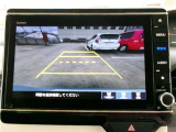 バックモニター付きですので、日常の駐車はもちろん、人や障害物などを映像で確認できるので安心です!(補助装置になりますので、目視でもご確認ください)