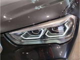 BMWのオートライトは積極的にライトをつけることにより、自車の存在を周囲に向けアピールいたします。それは安全性への配慮でもあります。