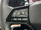 【ステアリングスイッチ】運転中に前方から目線をそらすことなくオーディオ等の操作が可能な便利機能!安心&快適なドライブを演出してくれます。