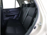 ゆとりある広々とした車内空間は、ドライブを始め買い物やレジャーなど、幅広く活躍します。一人でもみんなとでもお出かけを楽しみましょう!
