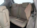 ゆとりある広々とした車内空間は、ドライブを始め買い物やレジャーなど、幅広く活躍します。一人でもみんなとでもお出かけを楽しみましょう!