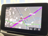 ●純正ナビ:一体感のあるナビは、高級感ある車内を演出してくれます。オーディオ機能も充実しておりますので、運転もより楽しめます♪