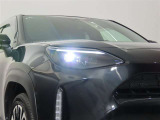 高輝度で点灯速度が速く、しかも消費電力の少ないLEDヘッドライトが装備されています!LEDの明るい光が走行中の視界の確保をサポートして、夜のドライブがより楽しく安全に運転できます♪