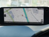 マツダコネクトの10.25インチワイドセンターディスプレイです。『Android Auto』『Apple CarPlay』や独自のコネクテッドサービスに対応したインターフェイスシステムです。