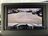 バックモニター付きで、車庫入れやバック時の後方確認をサポート。
