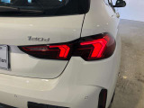 リアランプ 立体的な造形としてBMWらしい個性的なリアビューを明確化しました。