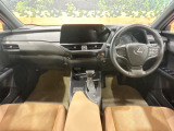 UX 250h バージョンL 