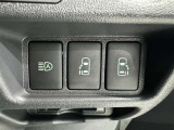 オートマチックハイビームとは、先行車や対向車のライトを認識し、ハイビームとロービームを自動で切り替える機能です。夜道の視界を確保します。詳細は販売店スタッフまでおたずねください。