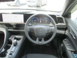 上質な革を使用することで、手にしっかり馴染みとても運転しやすいハンドルです♪