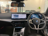 アウトバーンでの走行を見据えたBMWのブレーキシステムはもしもの時にもいち早くマシンを停止してくれます。
