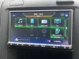 様々なオーディオソースがございます。運転中に好きな音楽を聴くことが可能です。