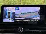 ★アラウンドビューモニター装備ですので、バックや縦列駐車の際に上から見た映像があなたを安心サポート!一度使ったらやめられない!