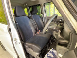 運転席シート廻りは使用感も少なく、良好な状態となっています。丁寧に使われていたことがよくわかりますね。